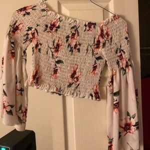 Flutter Crop flow sleeve Shirt